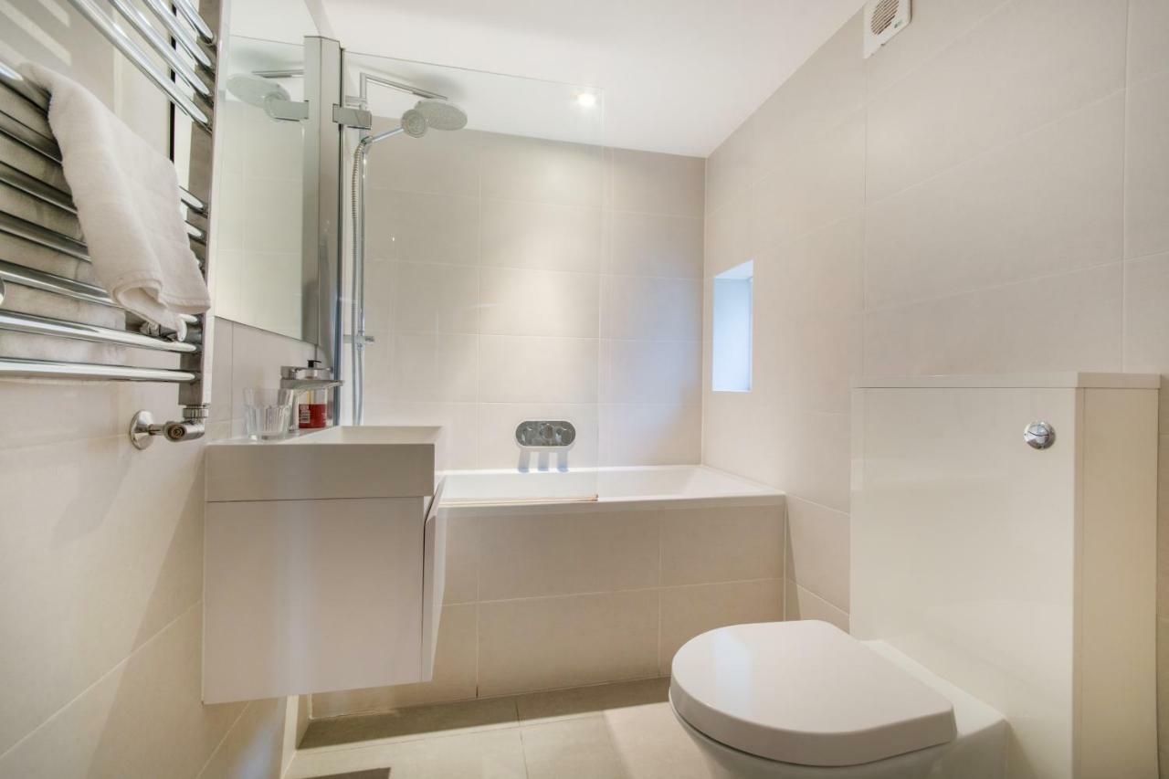 Luxurious Central Soho Apartment Лондон Экстерьер фото